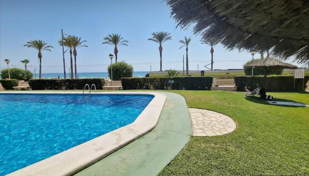 All In One Ground Floor With Terrace Next To Sea El Campello Bagian luar foto